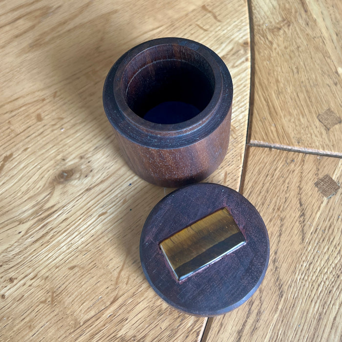 Walnut Round Trinket Box With Tigers Eye Insert