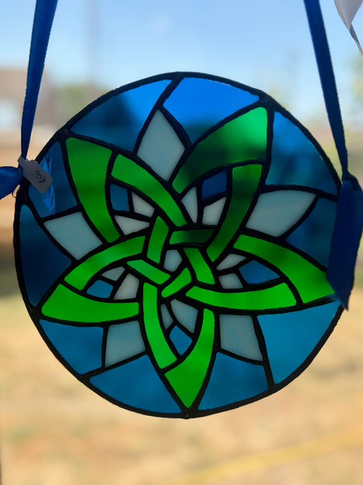 Celtic knot stained glass lightcatcher/suncatcher